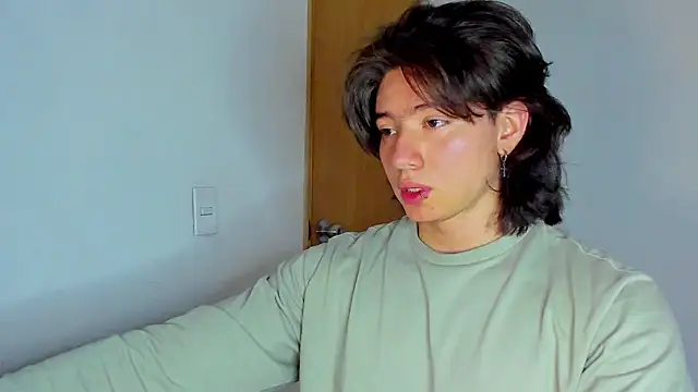 Snapshot of AngelBennet_ chatting on 14, 11, 2025 AngelBennet online show from 14, 11, 2025