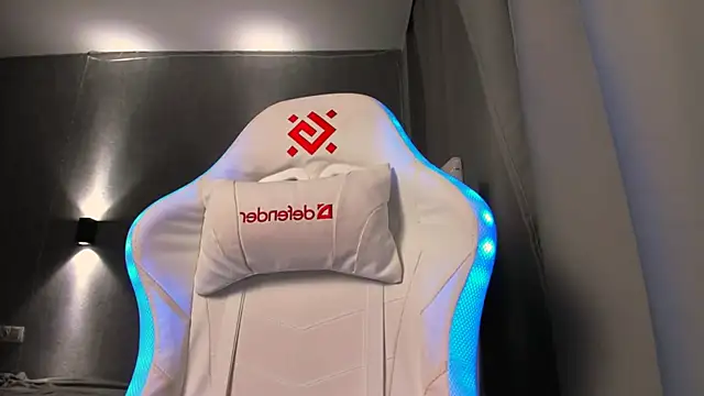 Kleo Godde online show from 26, 10, 2025