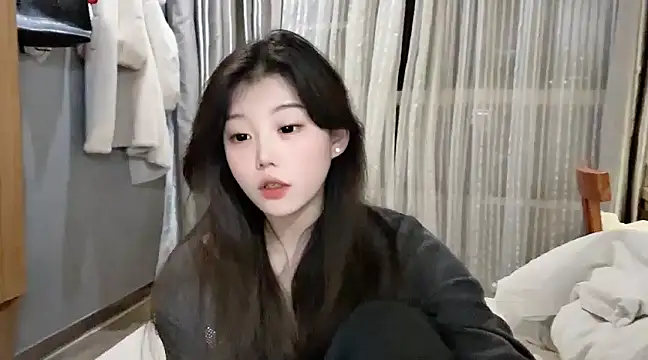 Snapshot of yangyang-1115 chatting on 8, 2, 2025 yangyang-1115 online show from 8, 2, 2025