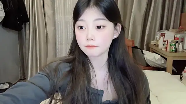 Snapshot of yangyang-1115 chatting on 12, 2, 2025 yangyang-1115 online show from 12, 2, 2025