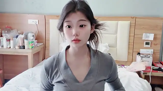 Snapshot of yangyang-1115 chatting on 14, 2, 2025 yangyang-1115 online show from 14, 2, 2025