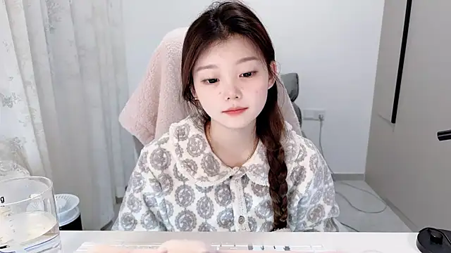 yangyang-1115 online show from 13, 11, 2025