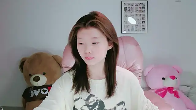 Snapshot of yangyang-1115 chatting on 3, 5, 2026 yangyang-1115 online show from 3, 5, 2026