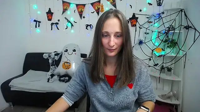 MichelLeee online show from 16, 10, 2025