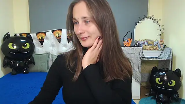 MichelLeee online show from 22, 10, 2025