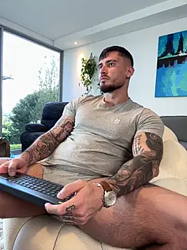 Snapshot of DimitriSullivan_ chatting on 5, 10, 2025 DimitriSullivan online show from 5, 10, 2025