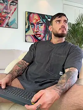 Snapshot of DimitriSullivan_ chatting on 31, 10, 2025 DimitriSullivan online show from 31, 10, 2025