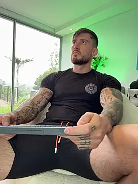 Snapshot of DimitriSullivan_ chatting on 20, 11, 2025 DimitriSullivan online show from 20, 11, 2025