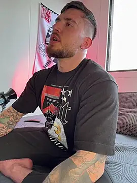 Snapshot of DimitriSullivan_ chatting on 24, 11, 2025 DimitriSullivan online show from 24, 11, 2025