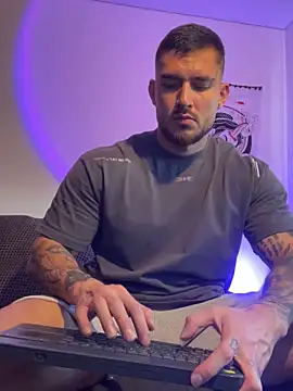 DimitriSullivan  online show from 31, 5, 2026
