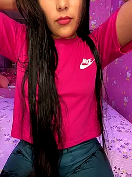 Snapshot of Velyn_18 chatting on 9, 11, 2025 Velyn 18 online show from 9, 11, 2025