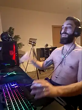 Snapshot of DaWoD030 chatting on 8, 3, 2025 DaWoD030 online show from 8, 3, 2025