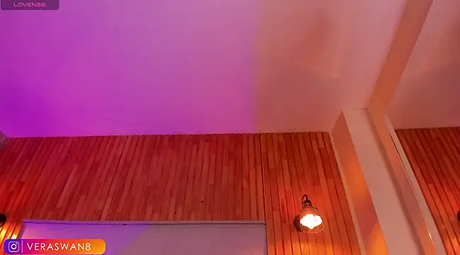 MoonSwan1 online show from 7, 12, 2024