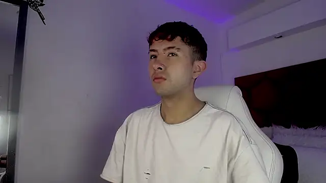 Snapshot of Noah_Xitruxx chatting on 22, 11, 2025 Noah Xitruxx online show from 22, 11, 2025