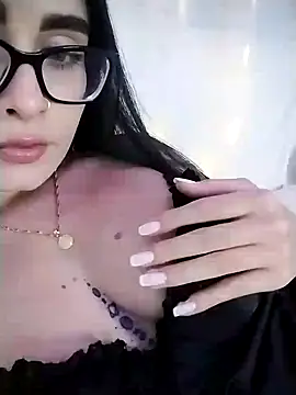 Snapshot of Aria_uwu chatting on 10, 1, 2025 Aria uwu online show from 10, 1, 2025