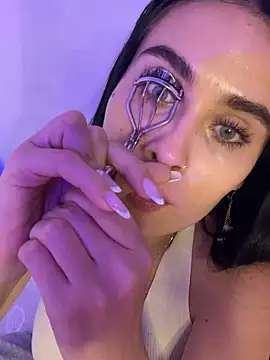 Snapshot of Aria_uwu chatting on 11, 10, 2025 Aria uwu online show from 11, 10, 2025