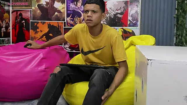 Snapshot of Jeffry_wolvess chatting on 9, 2, 2025 Jeffry wolvess online show from 9, 2, 2025