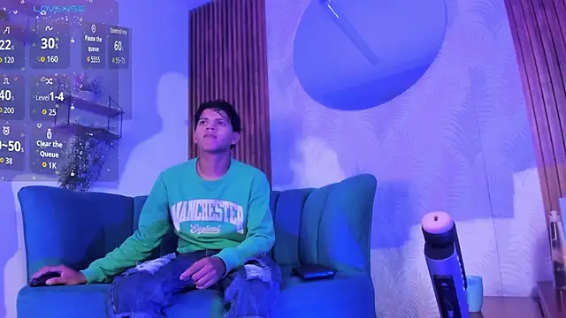 Snapshot of Jeffry_wolvess chatting on 7, 2, 2026 Jeffry wolvess online show from 7, 2, 2026