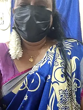 Snapshot of rekha_naier chatting on 19, 6, 2026 rekha naier online show from 19, 6, 2026