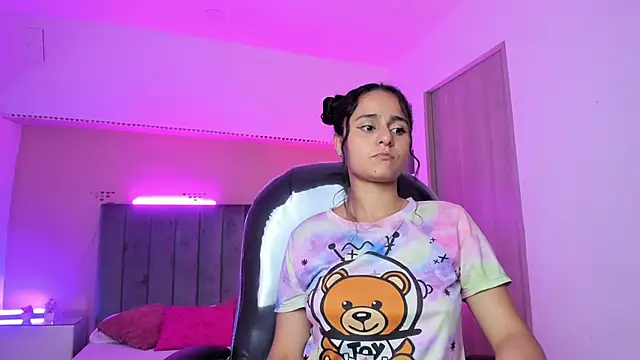 Giselle Roldan online show from 29, 3, 2026