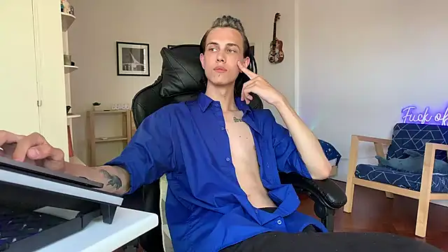 Den BlueXx online show from 11, 12, 2024