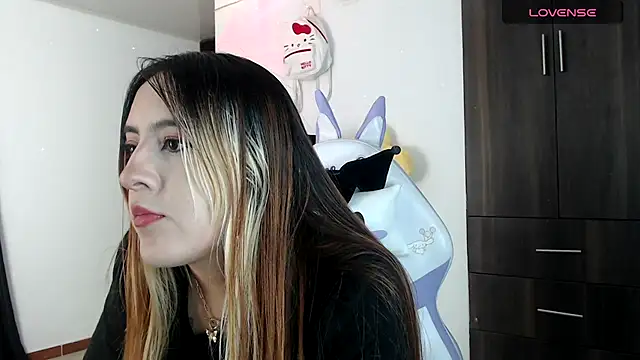 Snapshot of SarahXRusso chatting on 7, 2, 2025 SarahXRusso online show from 7, 2, 2025