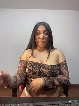 Alice taylor1  online show from 31, 1, 2025