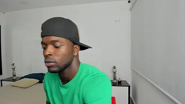 Snapshot of Dylan_Taylor chatting on 1, 2, 2025 Dylan Taylor online show from 1, 2, 2025