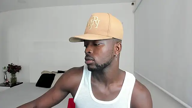 Snapshot of Dylan_Taylor chatting on 25, 2, 2025 Dylan Taylor online show from 25, 2, 2025