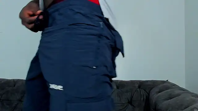 Snapshot of Dylan_Taylor chatting on 9, 9, 2025 Dylan Taylor online show from 9, 9, 2025