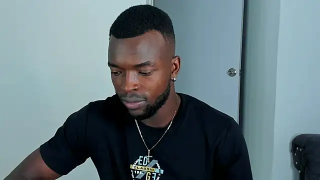 Snapshot of Dylan_Taylor chatting on 8, 10, 2025 Dylan Taylor online show from 8, 10, 2025