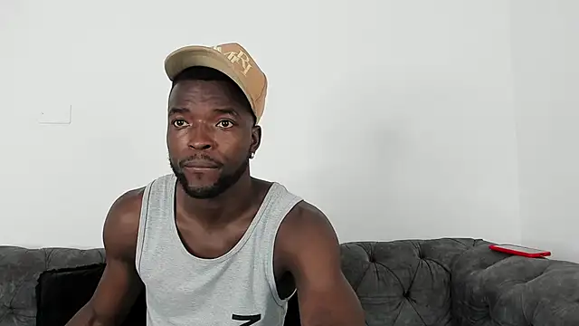 Snapshot of Dylan_Taylor chatting on 28, 10, 2025 Dylan Taylor online show from 28, 10, 2025