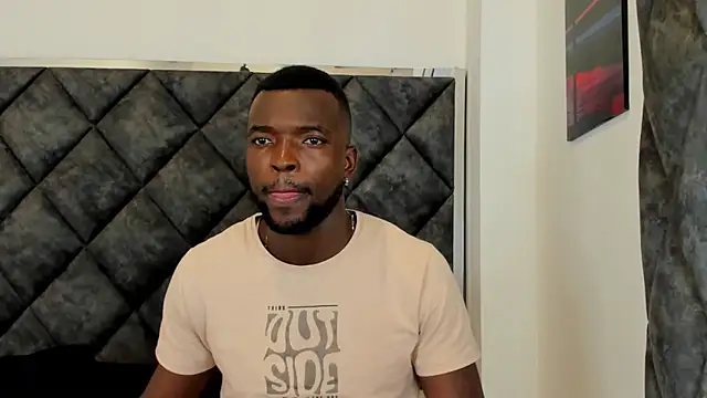 Snapshot of Dylan_Taylor chatting on 4, 11, 2025 Dylan Taylor online show from 4, 11, 2025