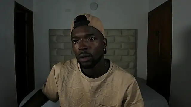 Snapshot of Dylan_Taylor chatting on 23, 11, 2025 Dylan Taylor online show from 23, 11, 2025