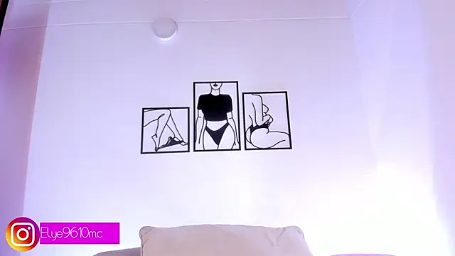 Snapshot of ellie_mcdonald chatting on 1, 7, 2026 ellie mcdonald online show from 1, 7, 2026