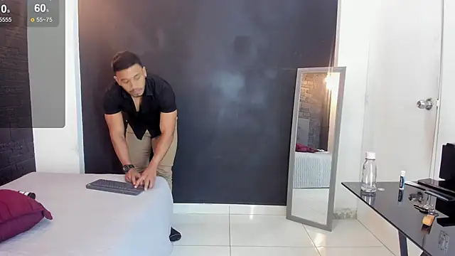 Snapshot of bruno_miller_ chatting on 19, 1, 2025 bruno miller online show from 19, 1, 2025