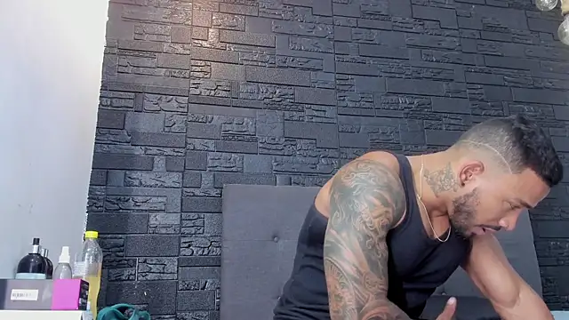 Snapshot of bruno_miller_ chatting on 26, 9, 2025 bruno miller online show from 26, 9, 2025