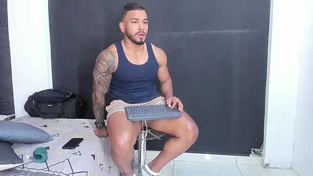 Snapshot of bruno_miller_ chatting on 29, 9, 2025 bruno miller online show from 29, 9, 2025