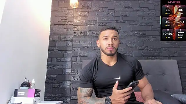 Snapshot of bruno_miller_ chatting on 16, 10, 2025 bruno miller online show from 16, 10, 2025