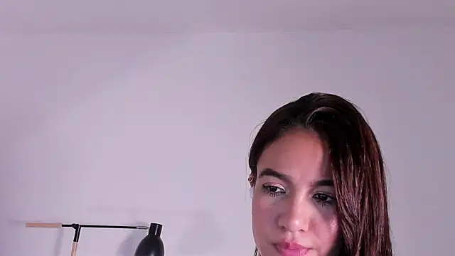 Snapshot of EmmaaCoel chatting on 2, 3, 2025 EmmaaCoel online show from 2, 3, 2025