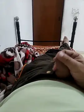 Snapshot of shale26 chatting on 28, 2, 2025 shale26 online show from 28, 2, 2025