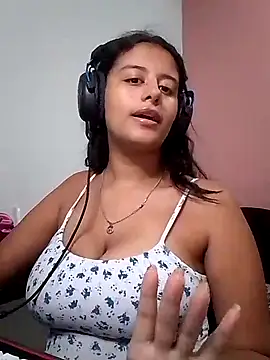 Snapshot of Babydol18_ chatting on 3, 2, 2025 Babydol18 online show from 3, 2, 2025