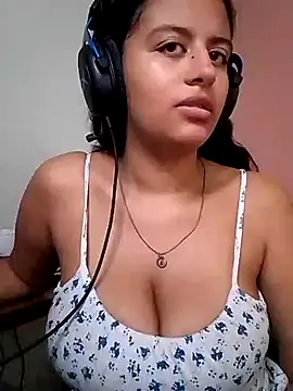 Snapshot of Babydol18_ chatting on 10, 3, 2025 Babydol18 online show from 10, 3, 2025