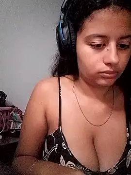 Snapshot of Babydol18_ chatting on 17, 3, 2025 Babydol18 online show from 17, 3, 2025