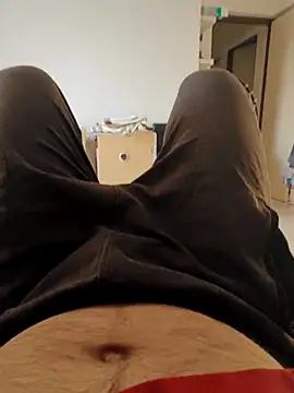 Snapshot of samee00721 chatting on 8, 3, 2025 samee00721 online show from 8, 3, 2025