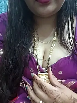 Snapshot of Mayuri77 chatting on 3, 3, 2025 Mayuri77 online show from 3, 3, 2025