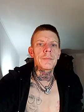 Snapshot of Tattooguy_86 chatting on 1, 12, 2025 Tattooguy 86 online show from 1, 12, 2025