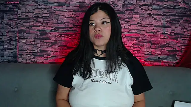 Snapshot of sofi_bronw chatting on 3, 3, 2025 sofi bronw online show from 3, 3, 2025