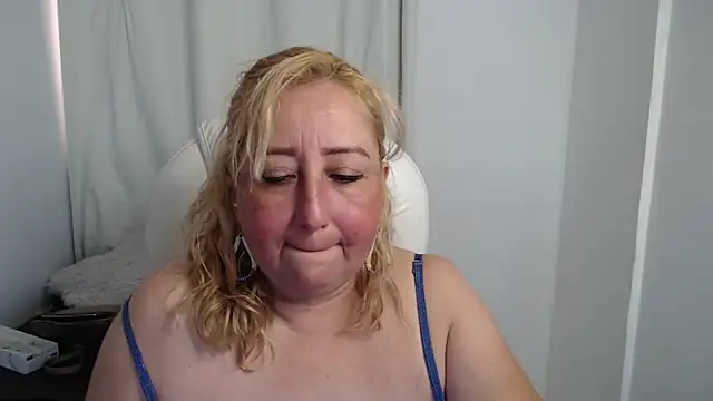 Xileny-Halliwey online show from 7, 10, 2025