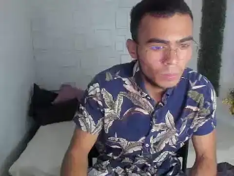 alessandro 2005 online show from 7, 12, 2024